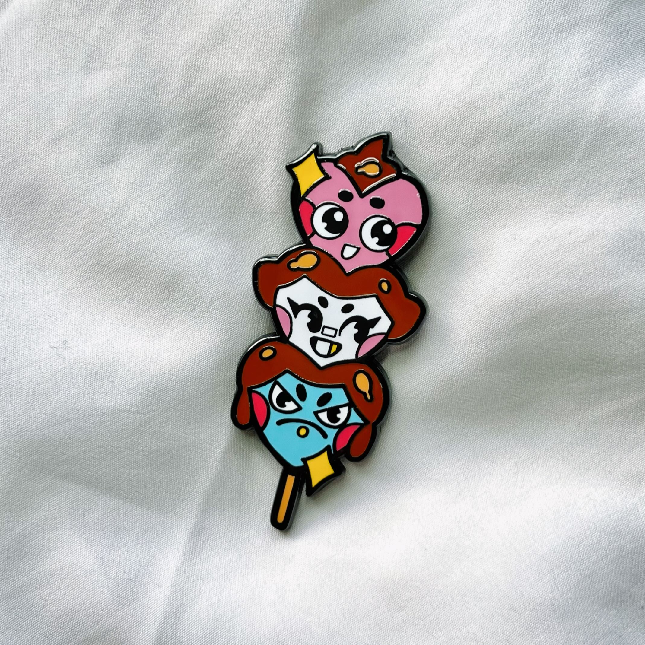 Sweetheart Dango (OFFcell) Pin